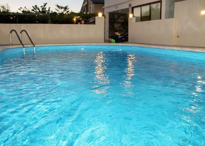 شقة Jaman فرسي